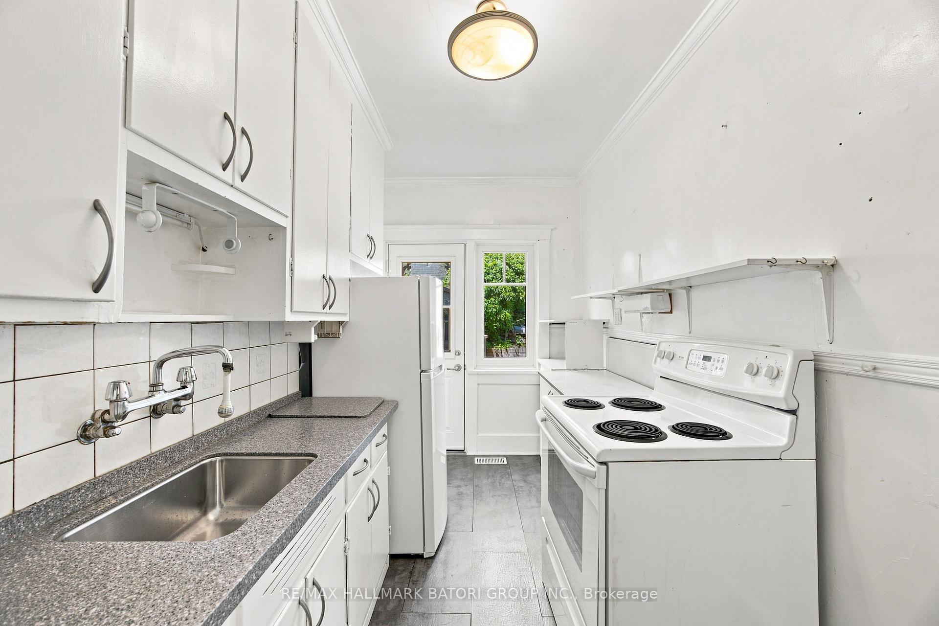 Photo 8 of 1390 Davenport Road, Toronto, Corso Italia-Davenport — HOMEH