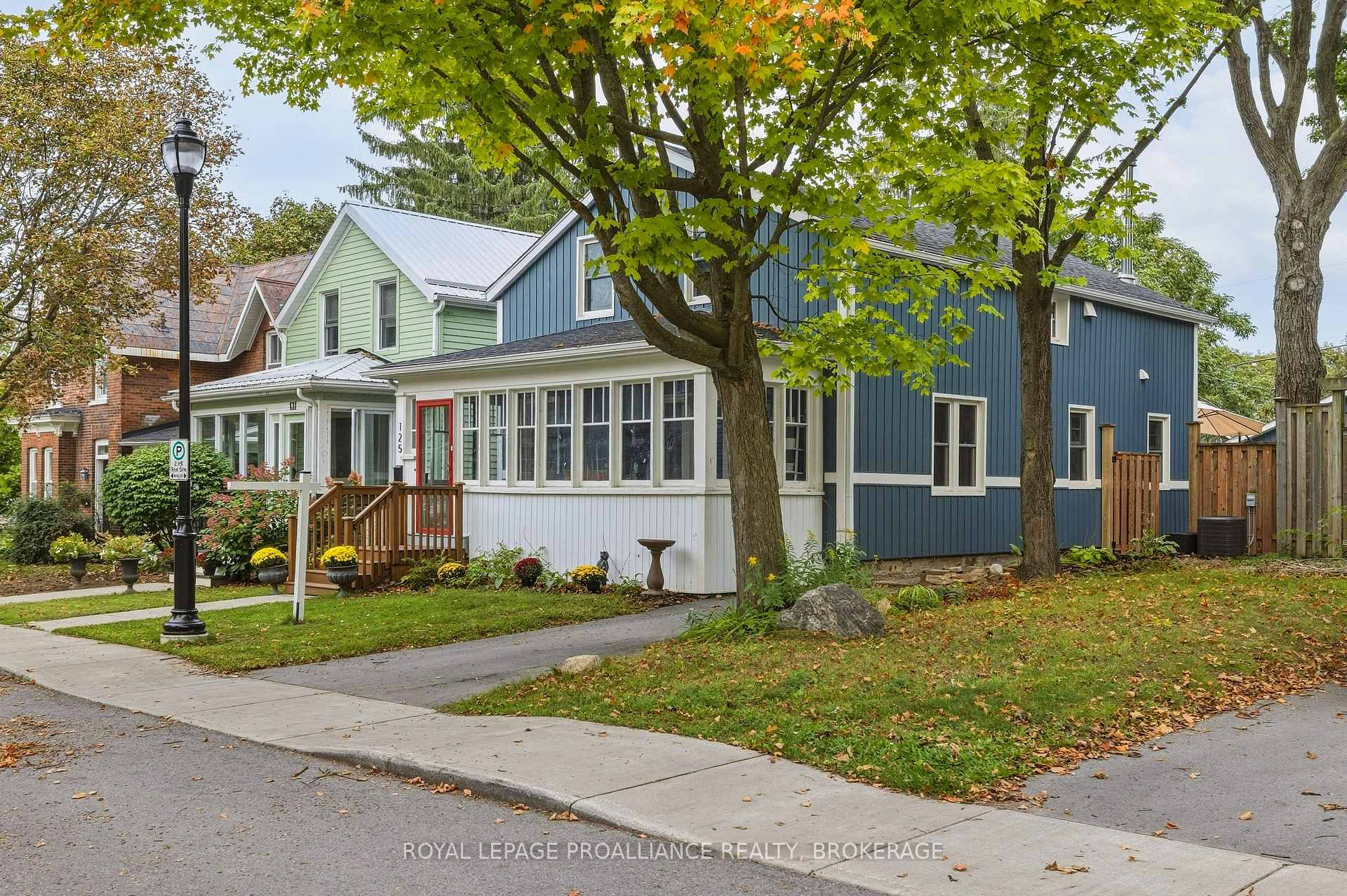 Photo 2 of 125 Pine Street, Gananoque, Gananoque — HOMEH