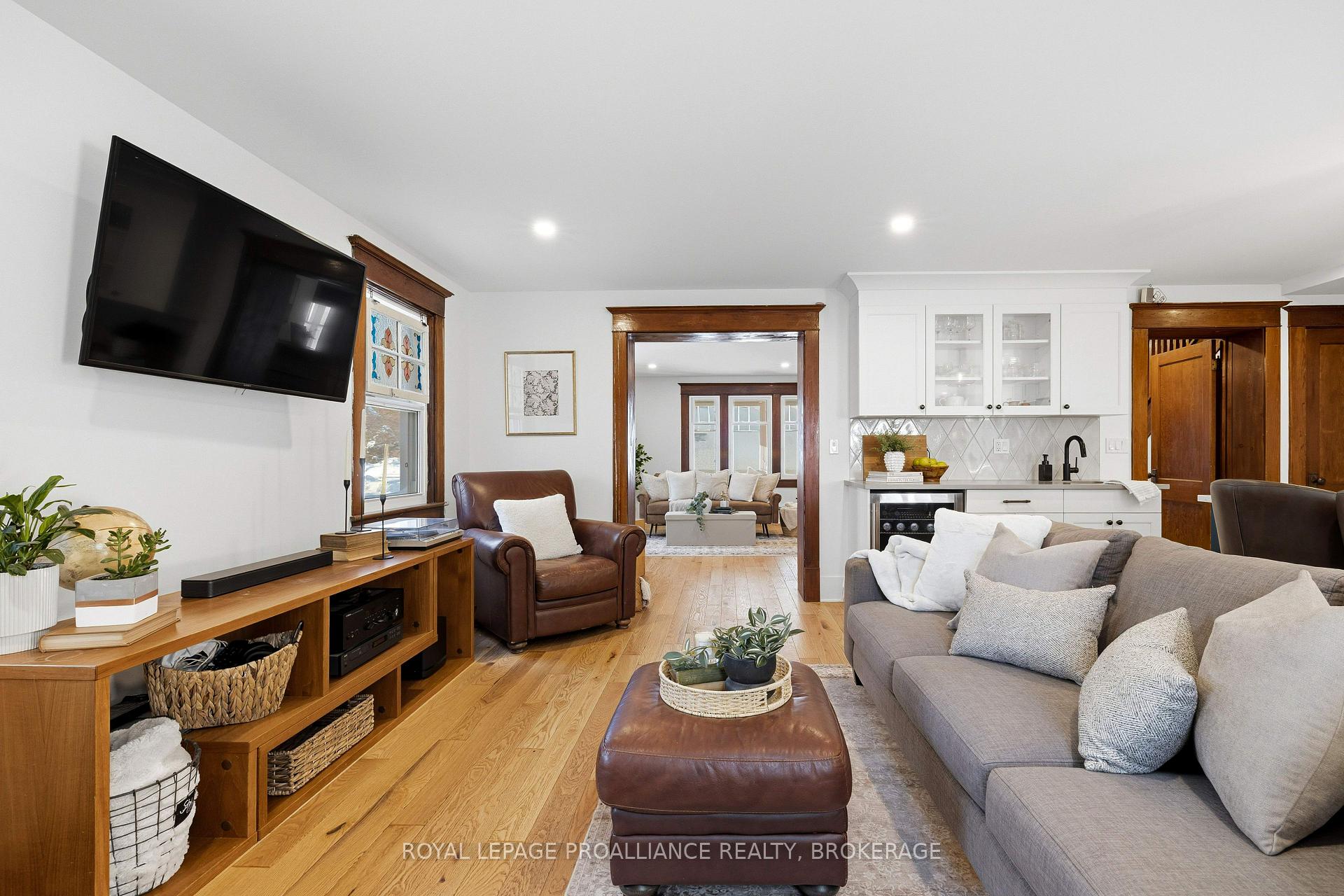 Photo 12 of 125 Pine Street, Gananoque, Gananoque — HOMEH