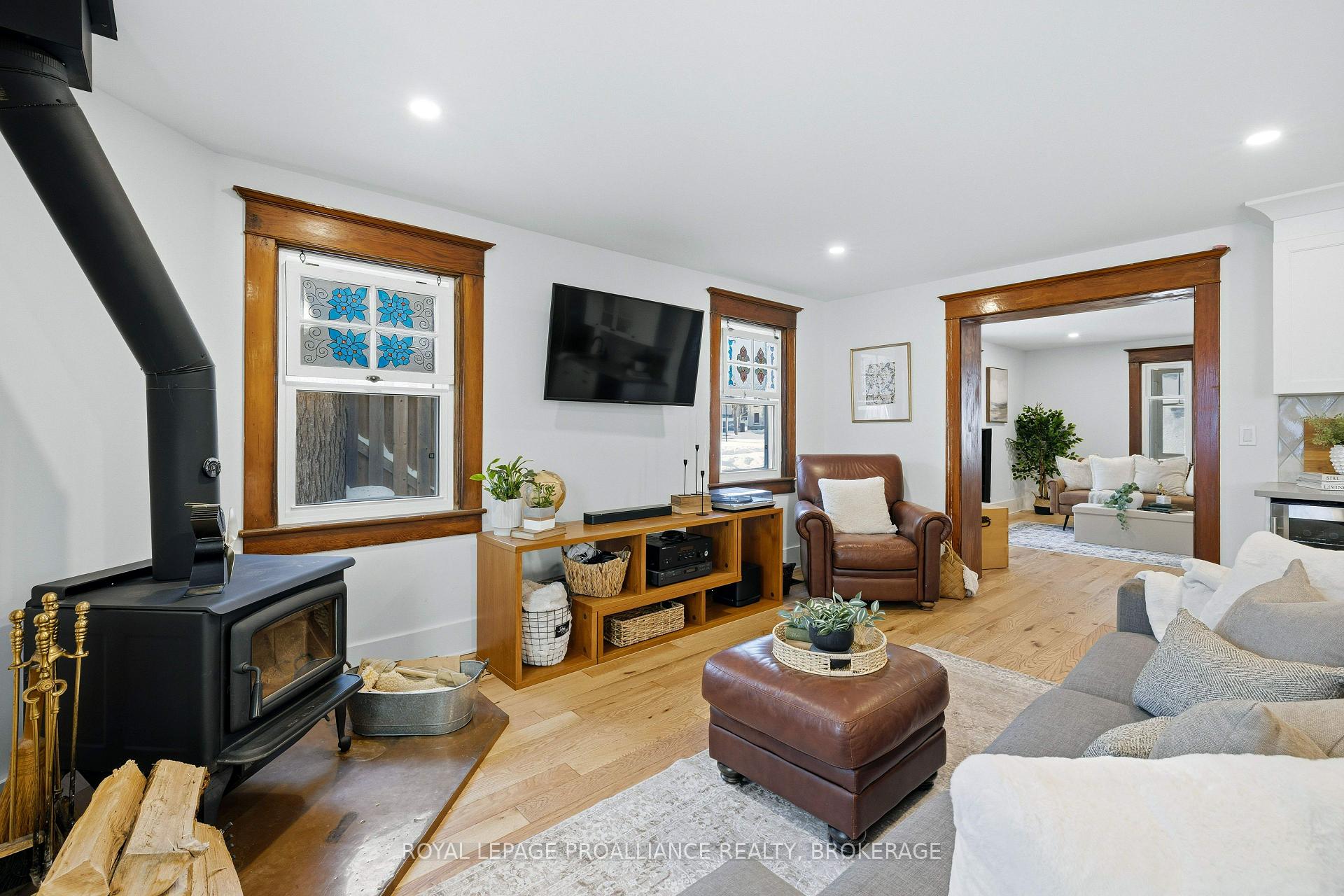 Photo 15 of 125 Pine Street, Gananoque, Gananoque — HOMEH