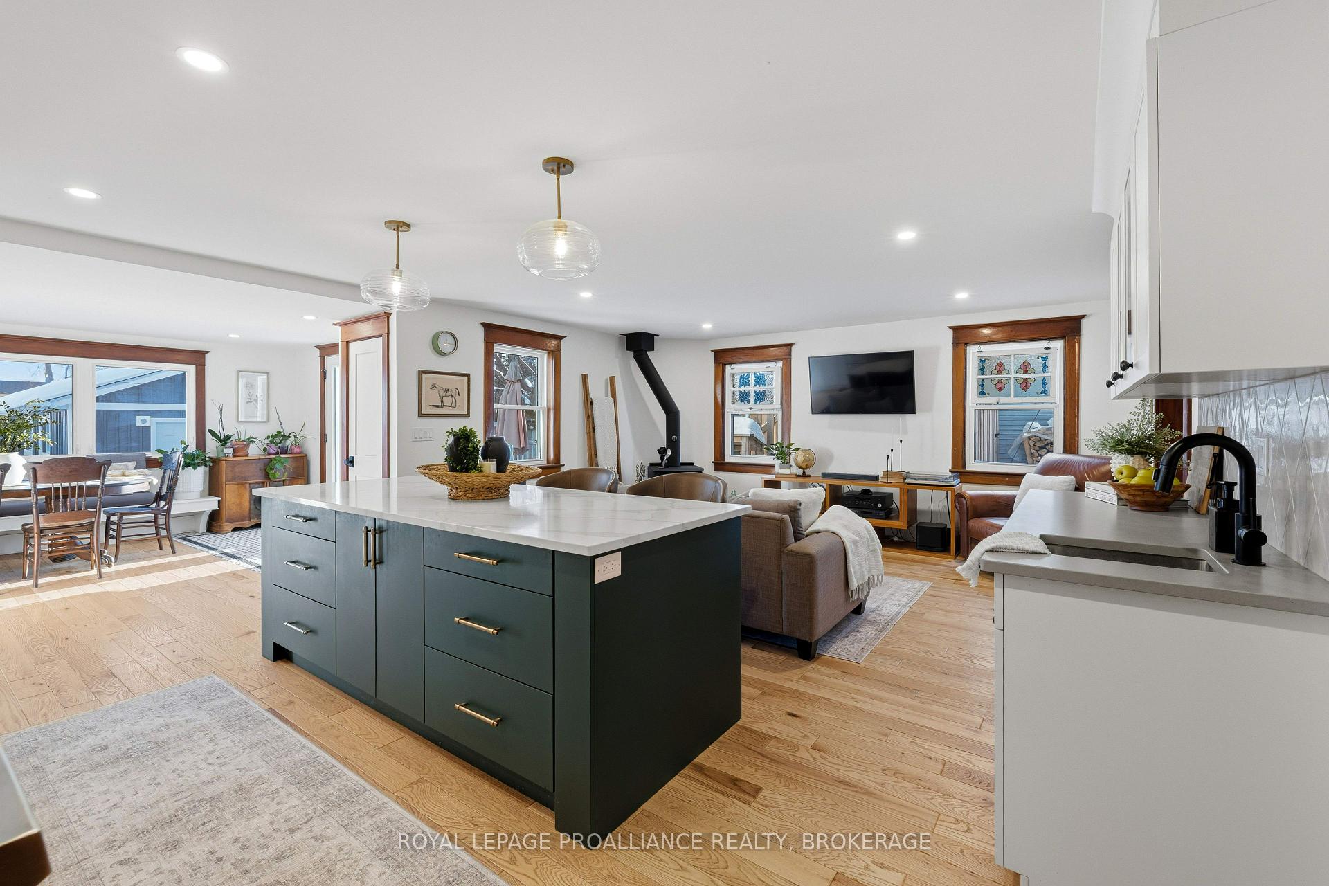 Photo 21 of 125 Pine Street, Gananoque, Gananoque — HOMEH