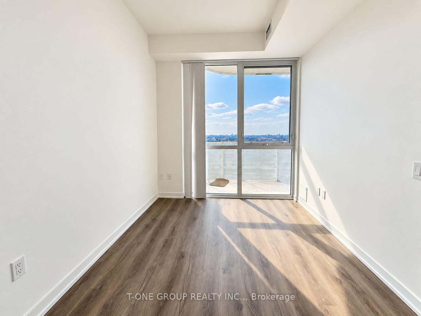 Photo 8 of Unit 5803, 225 Commerce Street, Vaughan, Vaughan Corporate Centre — HOMEH