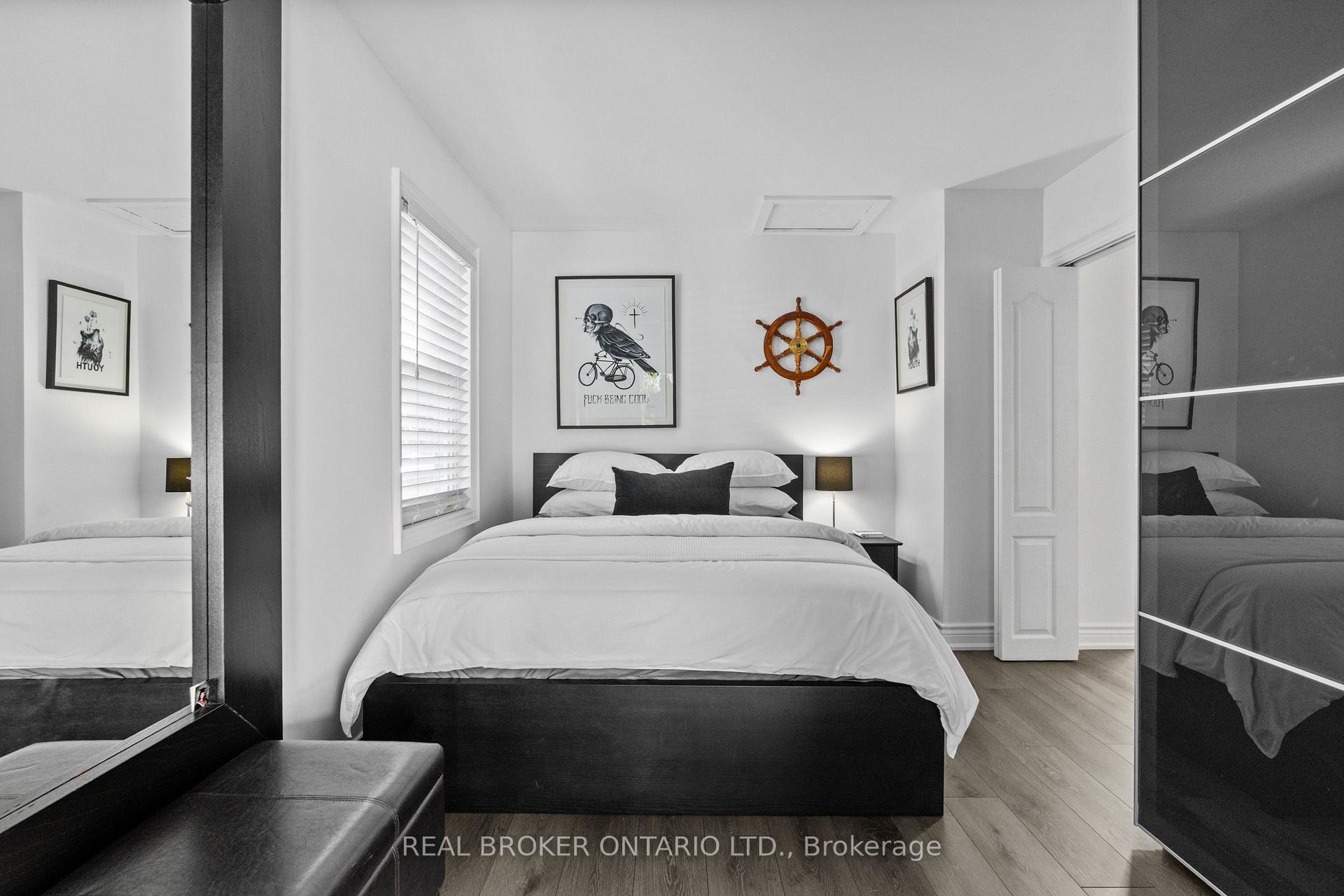 Photo 11 of 5 Acorn Avenue, Etobicoke, Islington-City Centre West — HOMEH