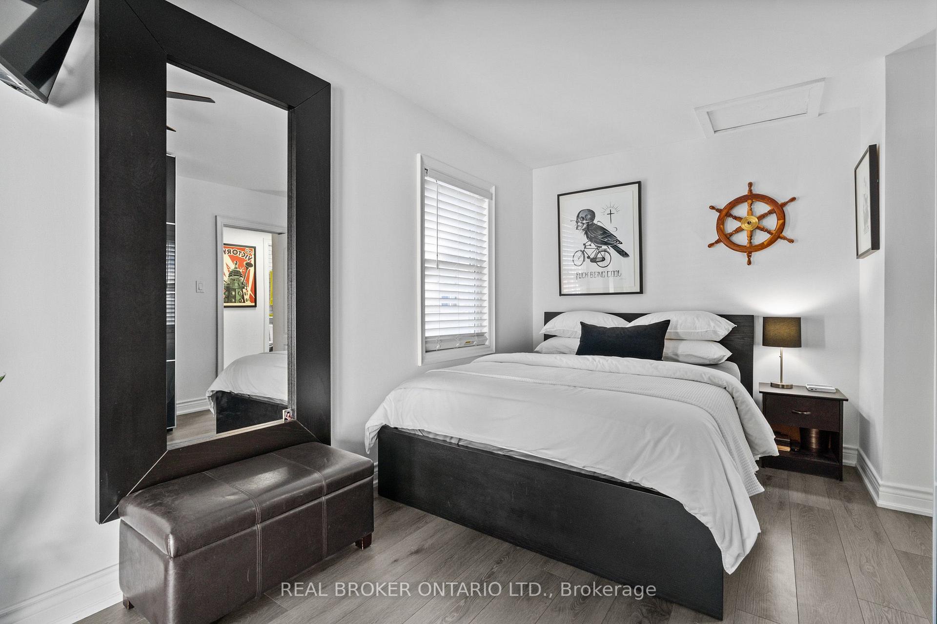 Photo 12 of 5 Acorn Avenue, Etobicoke, Islington-City Centre West — HOMEH
