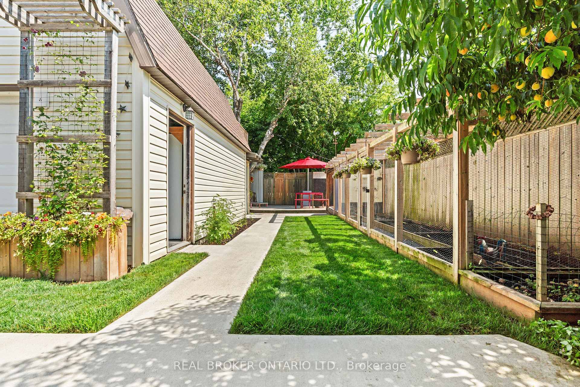 Photo 25 of 5 Acorn Avenue, Etobicoke, Islington-City Centre West — HOMEH
