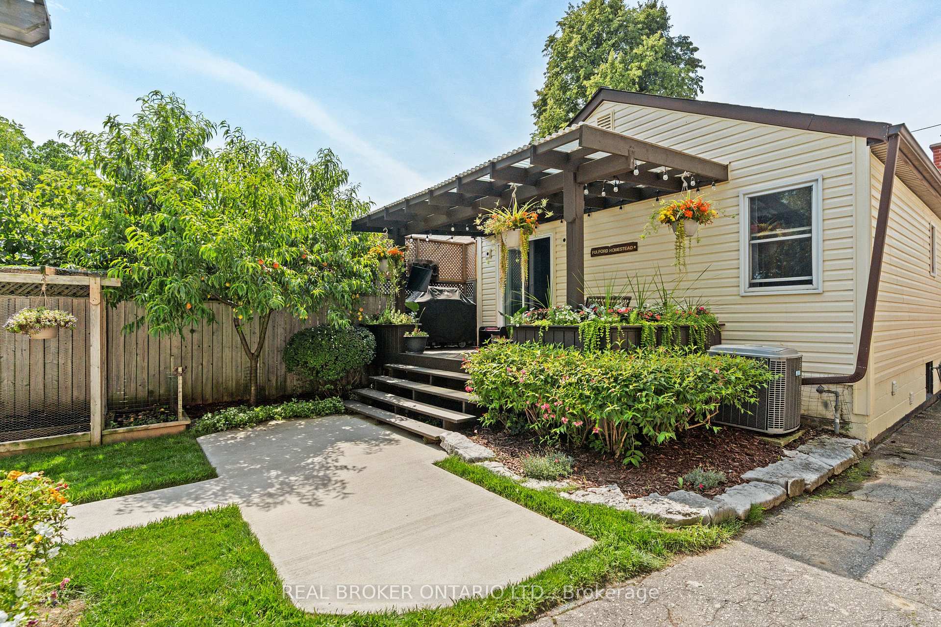 Photo 28 of 5 Acorn Avenue, Etobicoke, Islington-City Centre West — HOMEH