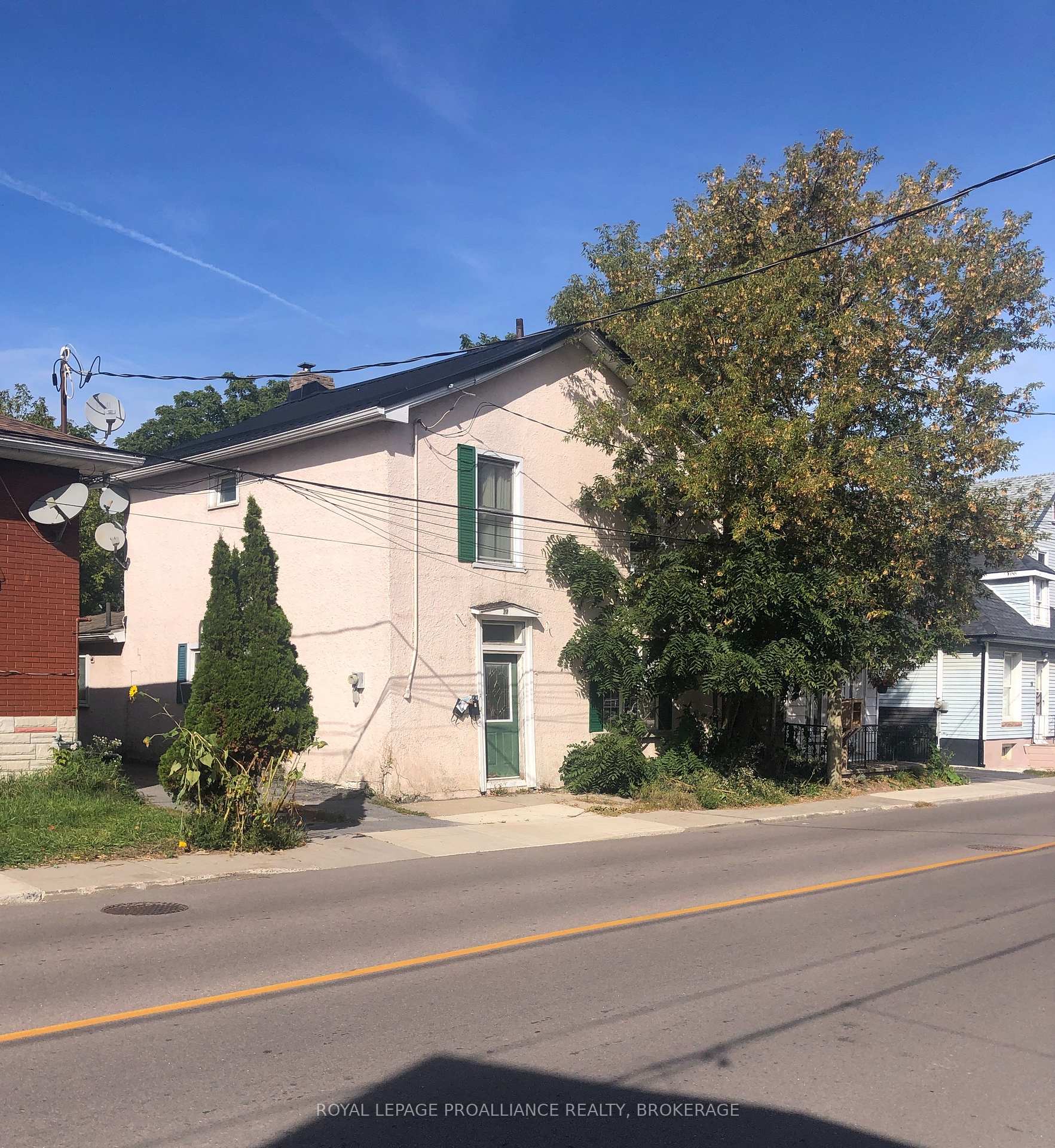Photo 5 of 27 Stephen Street, Kingston, East of Sir John A. Blvd — HOMEH