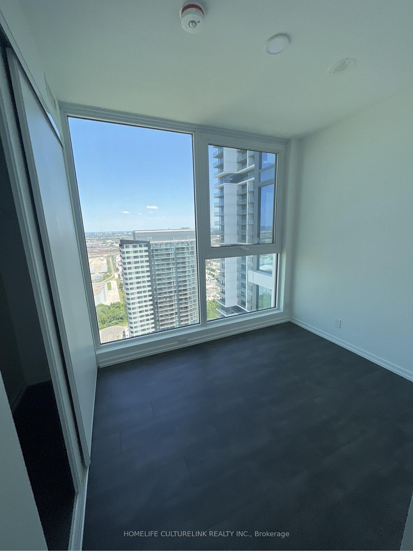 Photo 5 of Unit 4203, 1000 Portage Parkway, Vaughan, Vaughan Corporate Centre — HOMEH