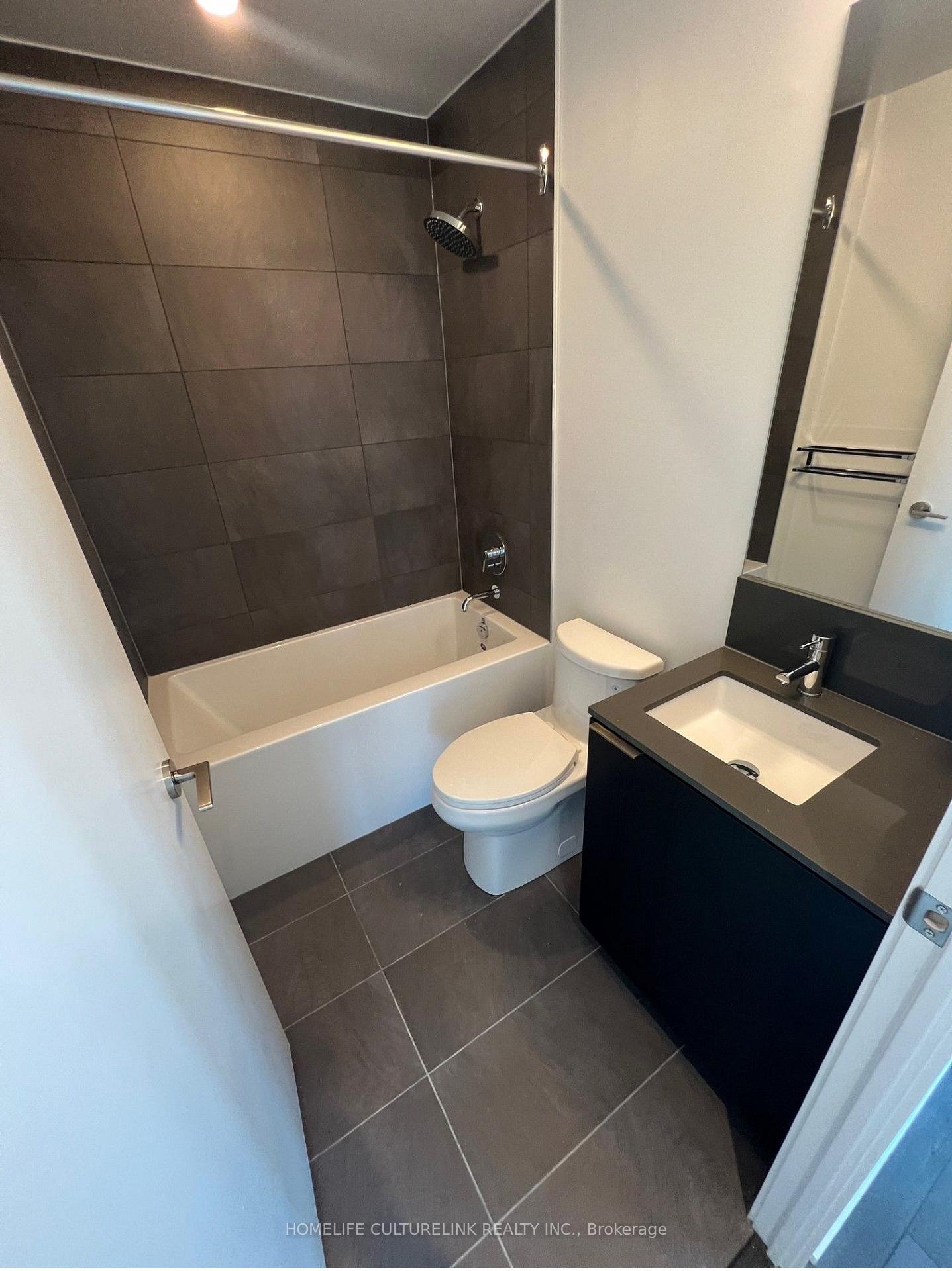 Photo 6 of Unit 4203, 1000 Portage Parkway, Vaughan, Vaughan Corporate Centre — HOMEH