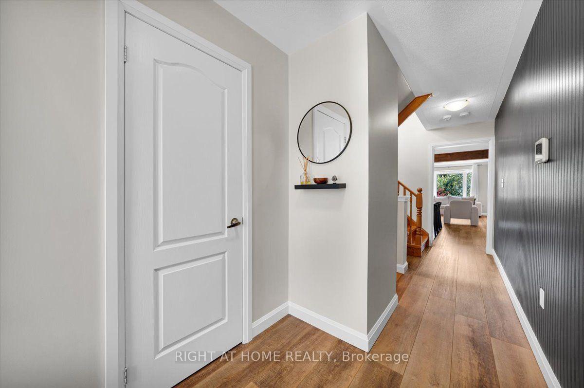 Photo 4 of 235 Weldon Road, Whitchurch-Stouffville, Stouffville — HOMEH