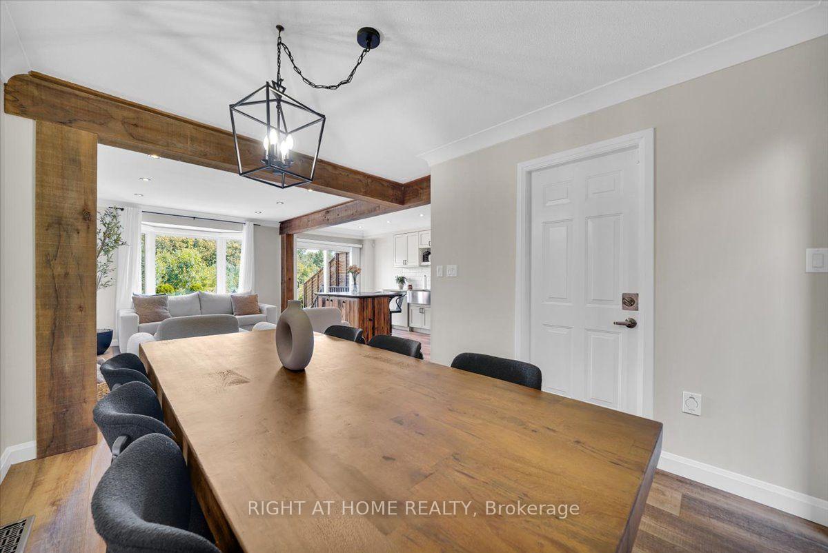 Photo 10 of 235 Weldon Road, Whitchurch-Stouffville, Stouffville — HOMEH