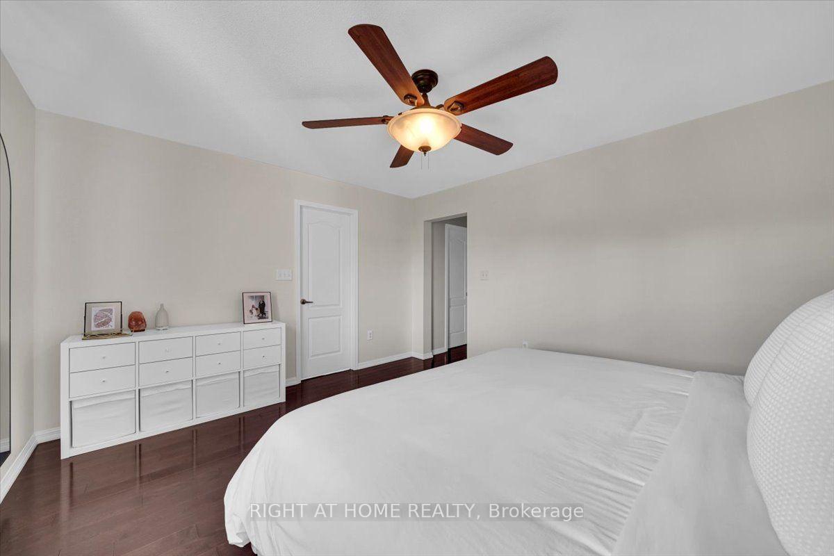 Photo 19 of 235 Weldon Road, Whitchurch-Stouffville, Stouffville — HOMEH