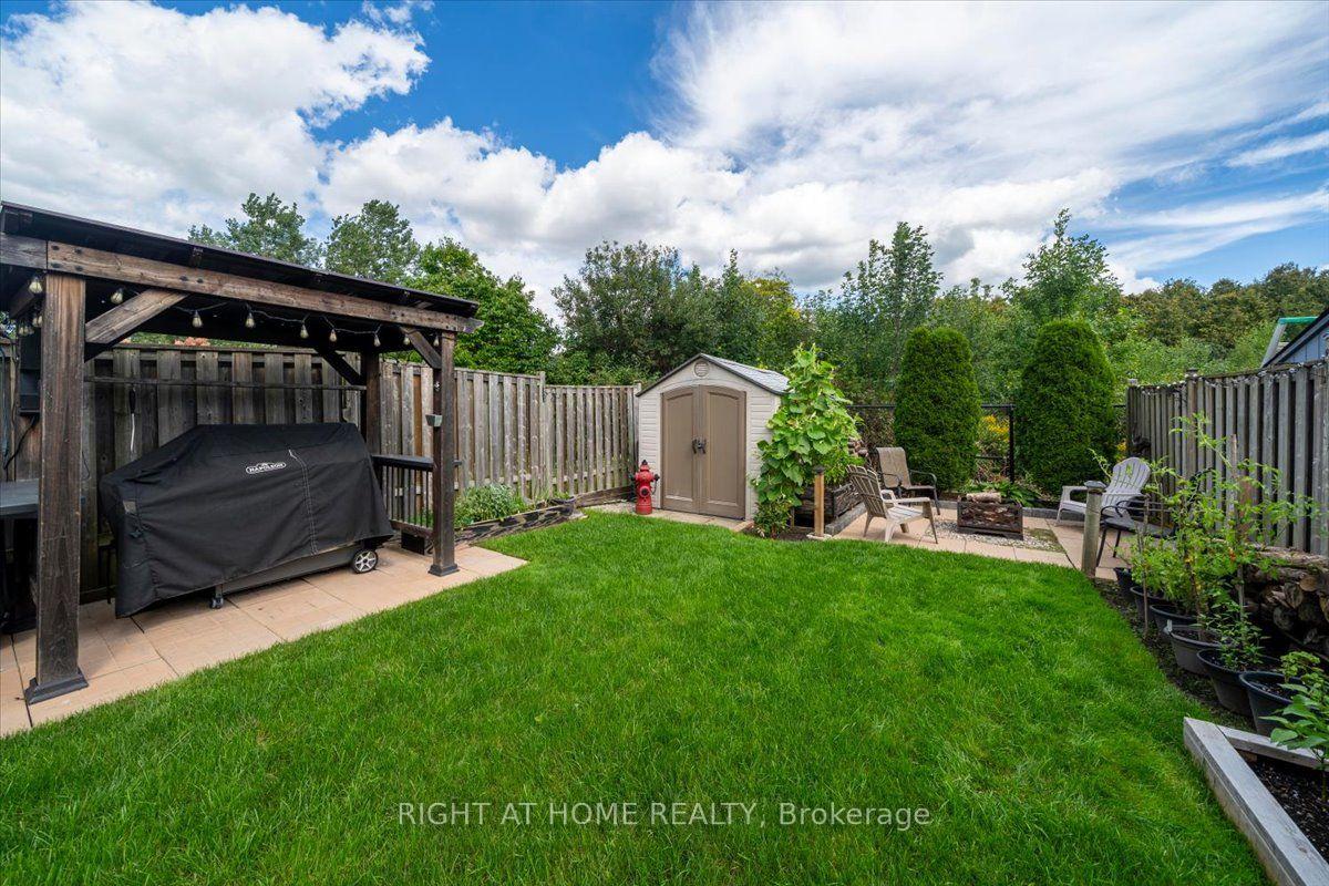 Photo 31 of 235 Weldon Road, Whitchurch-Stouffville, Stouffville — HOMEH