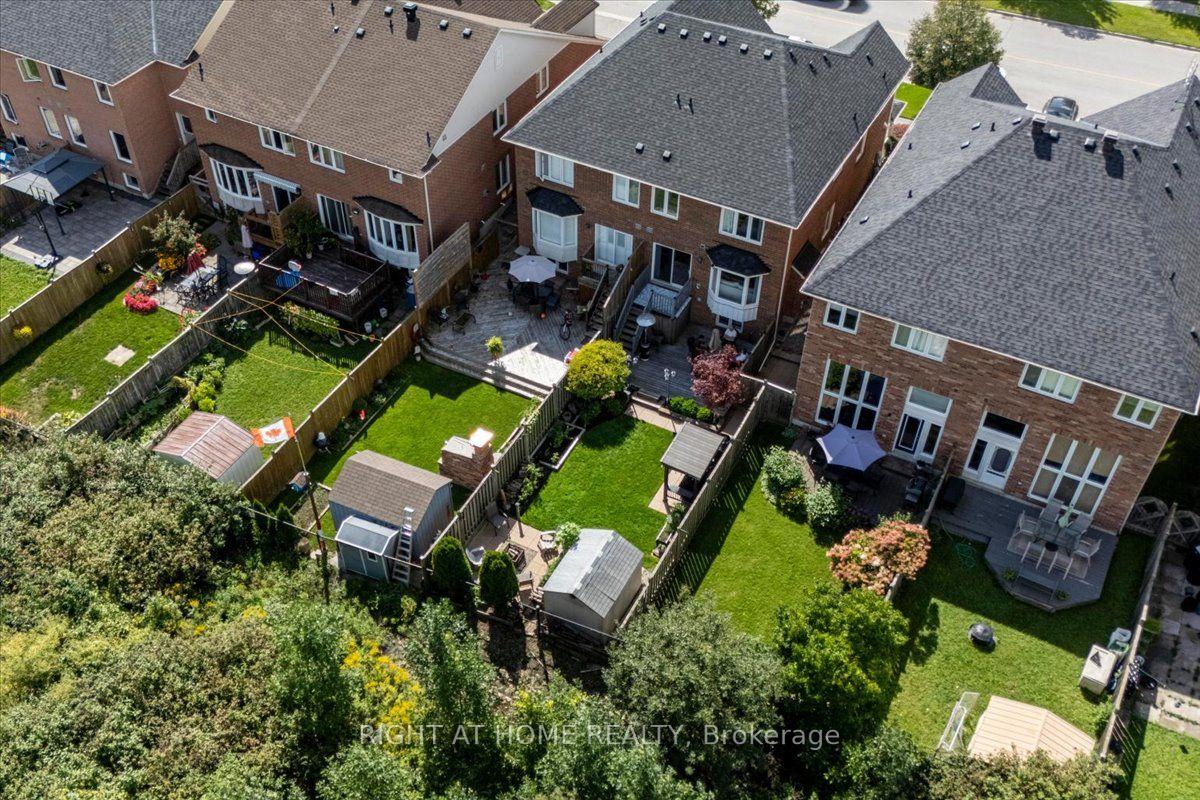 Photo 39 of 235 Weldon Road, Whitchurch-Stouffville, Stouffville — HOMEH