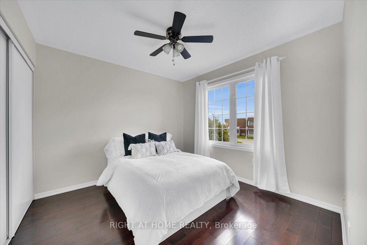 Photo 21 of 235 Weldon Road, Whitchurch-Stouffville, Stouffville — HOMEH