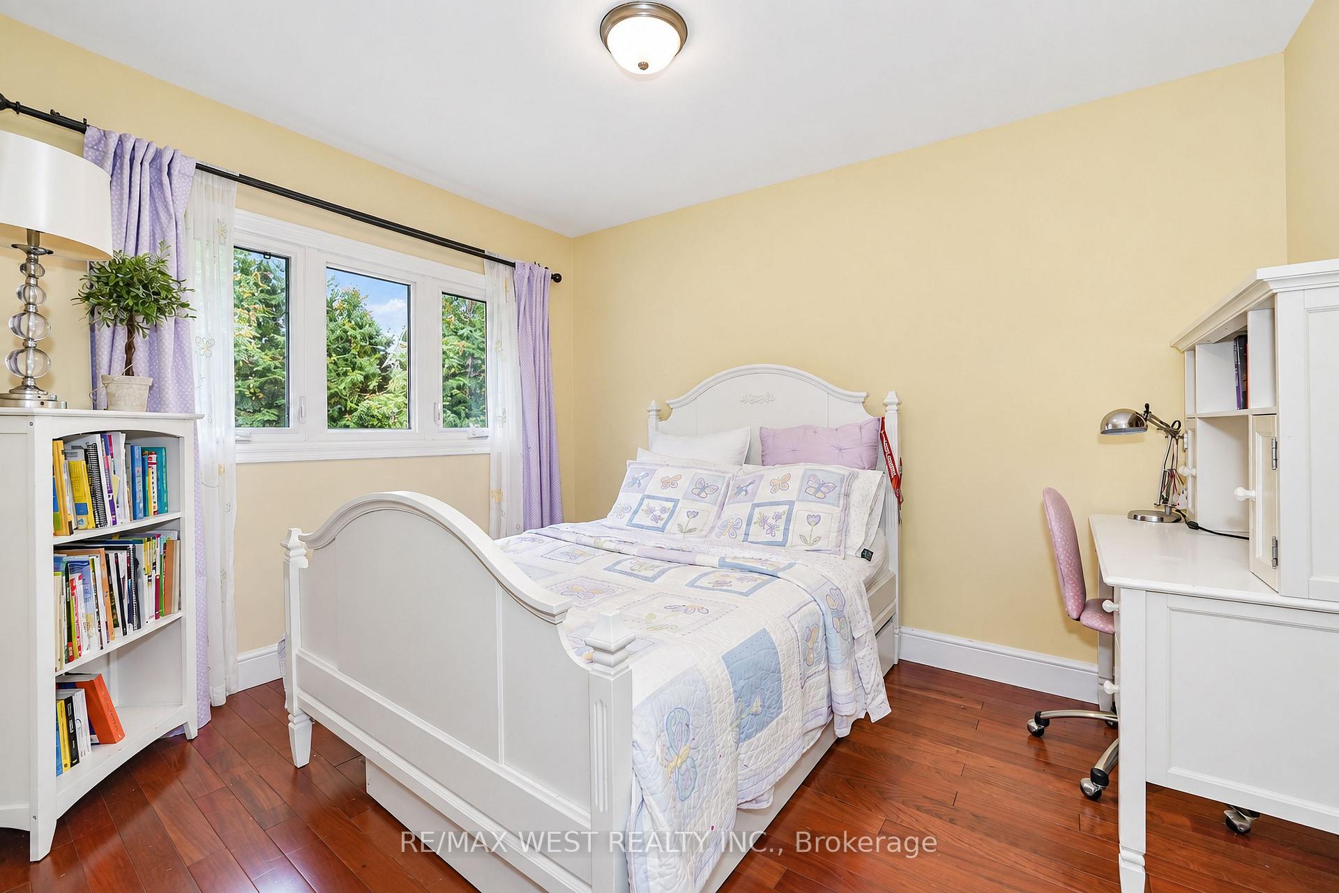 Photo 10 of 3062 O'hagan Drive, Mississauga, Erindale — HOMEH