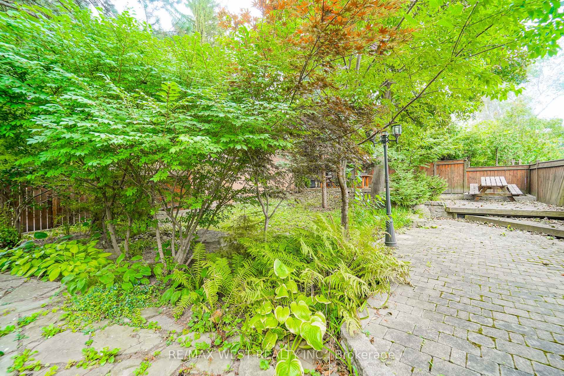 Photo 15 of 3062 O'hagan Drive, Mississauga, Erindale — HOMEH