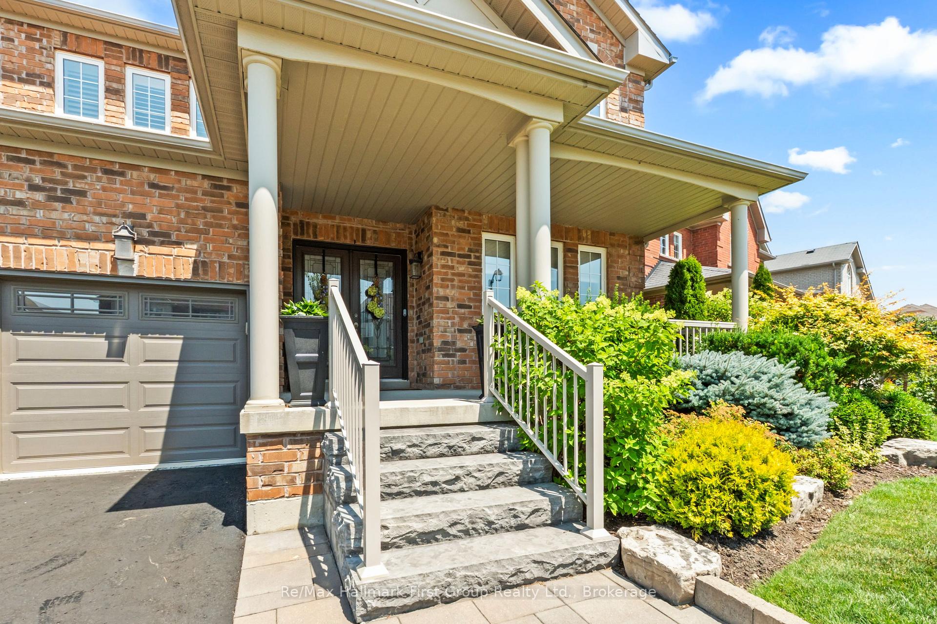 Photo 4 of 928 Black Cherry Drive, Oshawa, Taunton — HOMEH
