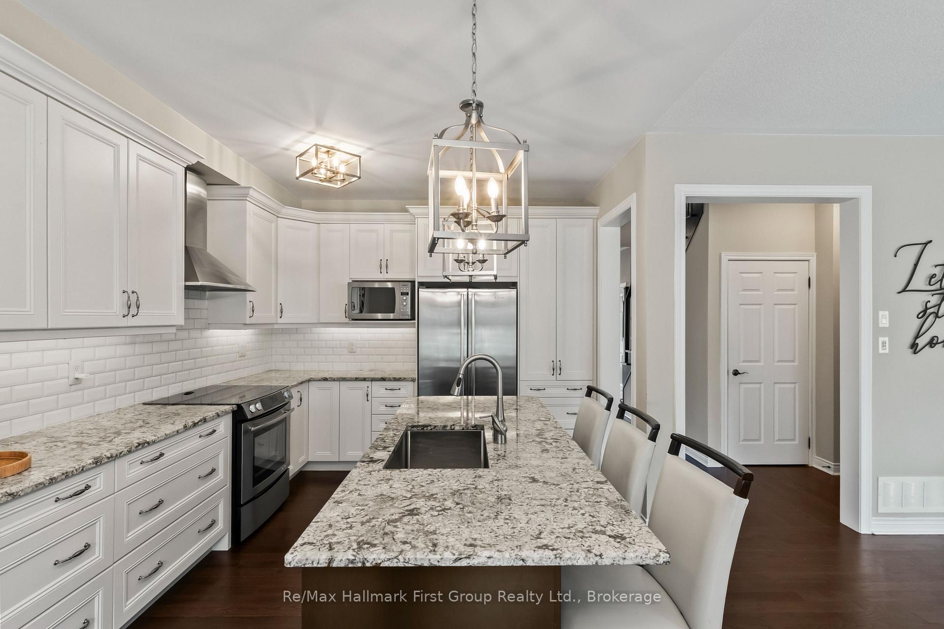 Photo 16 of 928 Black Cherry Drive, Oshawa, Taunton — HOMEH