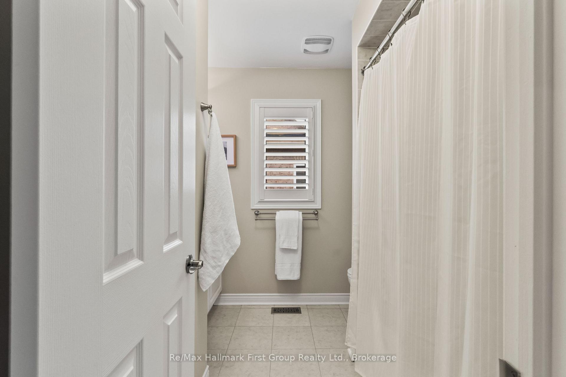 Photo 38 of 928 Black Cherry Drive, Oshawa, Taunton — HOMEH