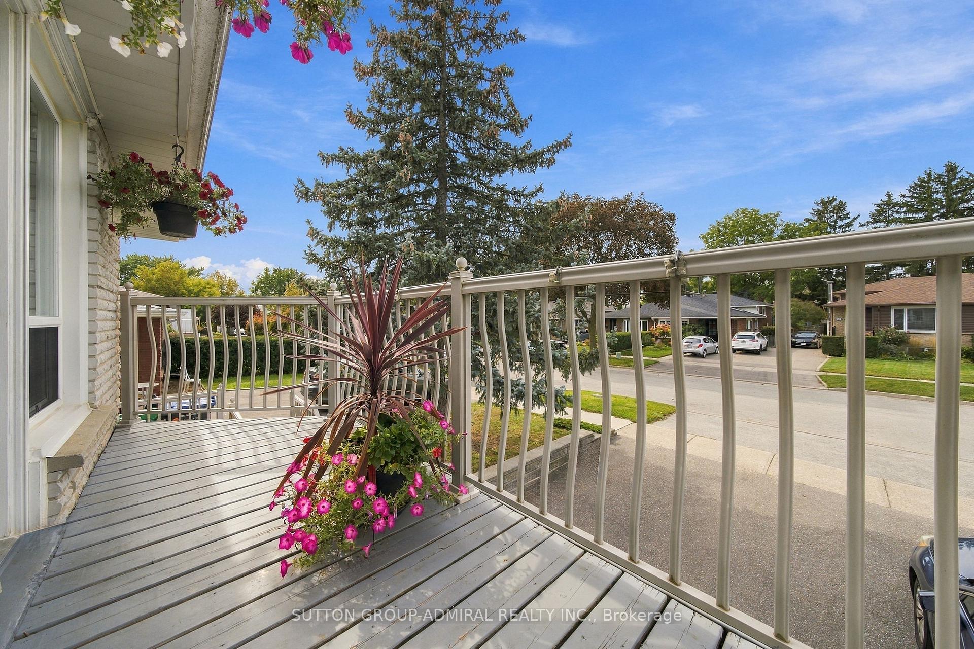 Photo 15 of 1871 Silverberry Crescent, Mississauga, Clarkson — HOMEH