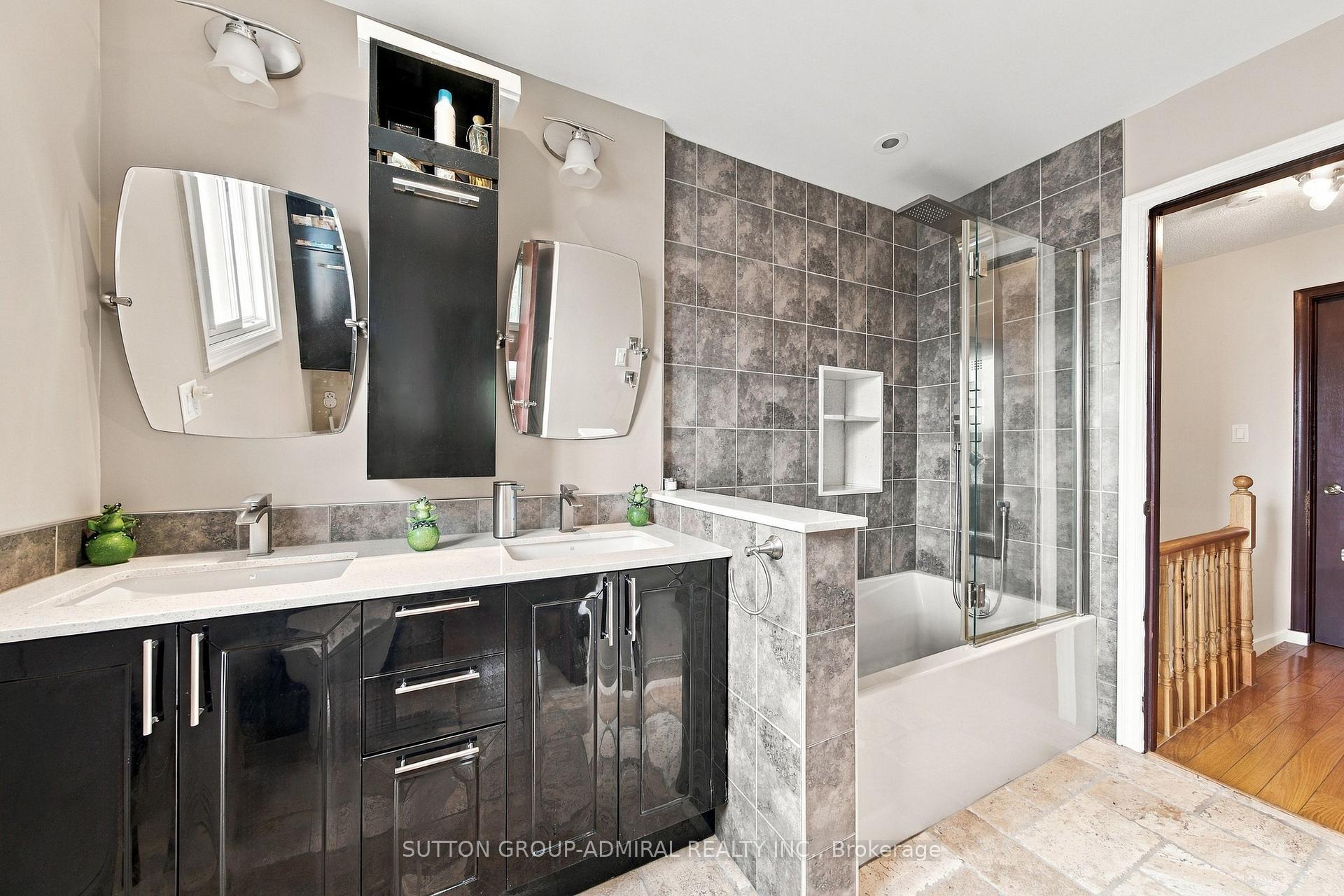 Photo 26 of 1871 Silverberry Crescent, Mississauga, Clarkson — HOMEH