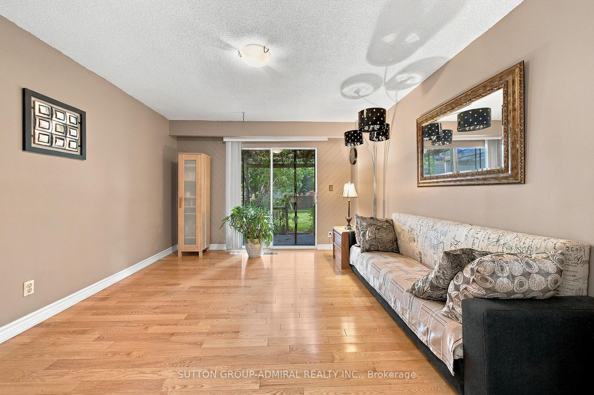 Photo 30 of 1871 Silverberry Crescent, Mississauga, Clarkson — HOMEH