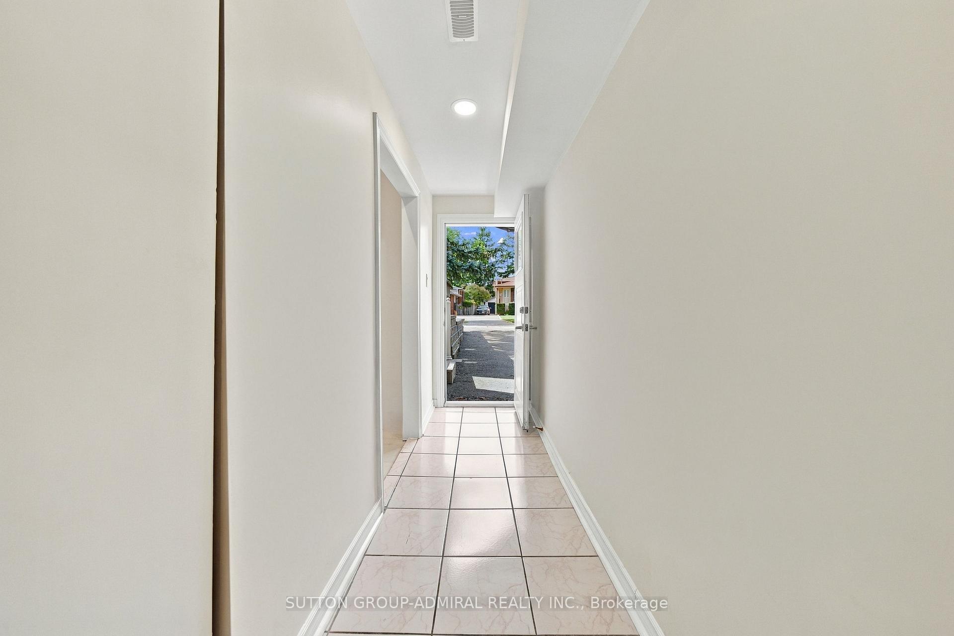 Photo 38 of 1871 Silverberry Crescent, Mississauga, Clarkson — HOMEH