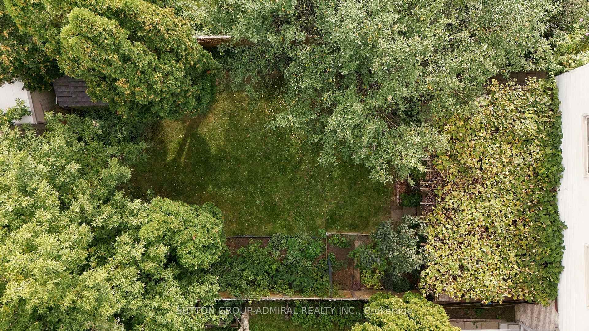 Photo 43 of 1871 Silverberry Crescent, Mississauga, Clarkson — HOMEH