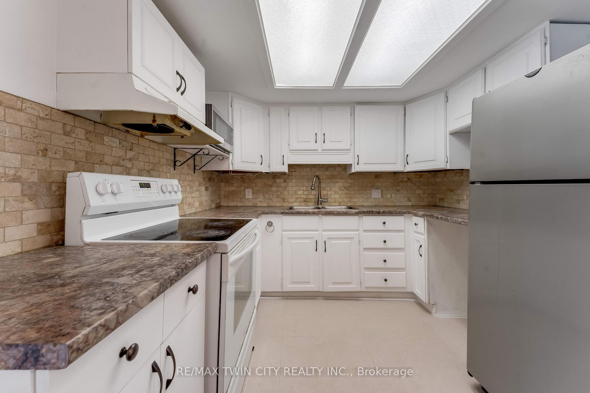 Photo 6 of 1159 Union Street, Kitchener, Northward — HOMEH