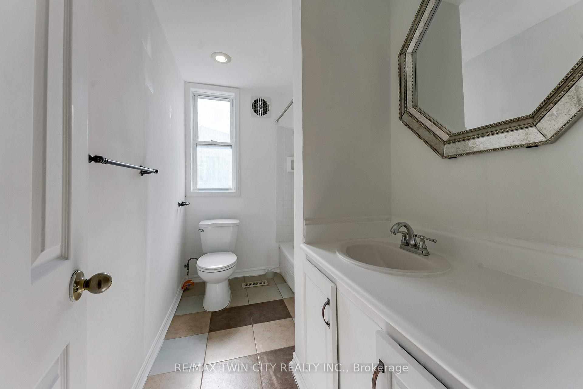 Photo 16 of 1159 Union Street, Kitchener, Northward — HOMEH