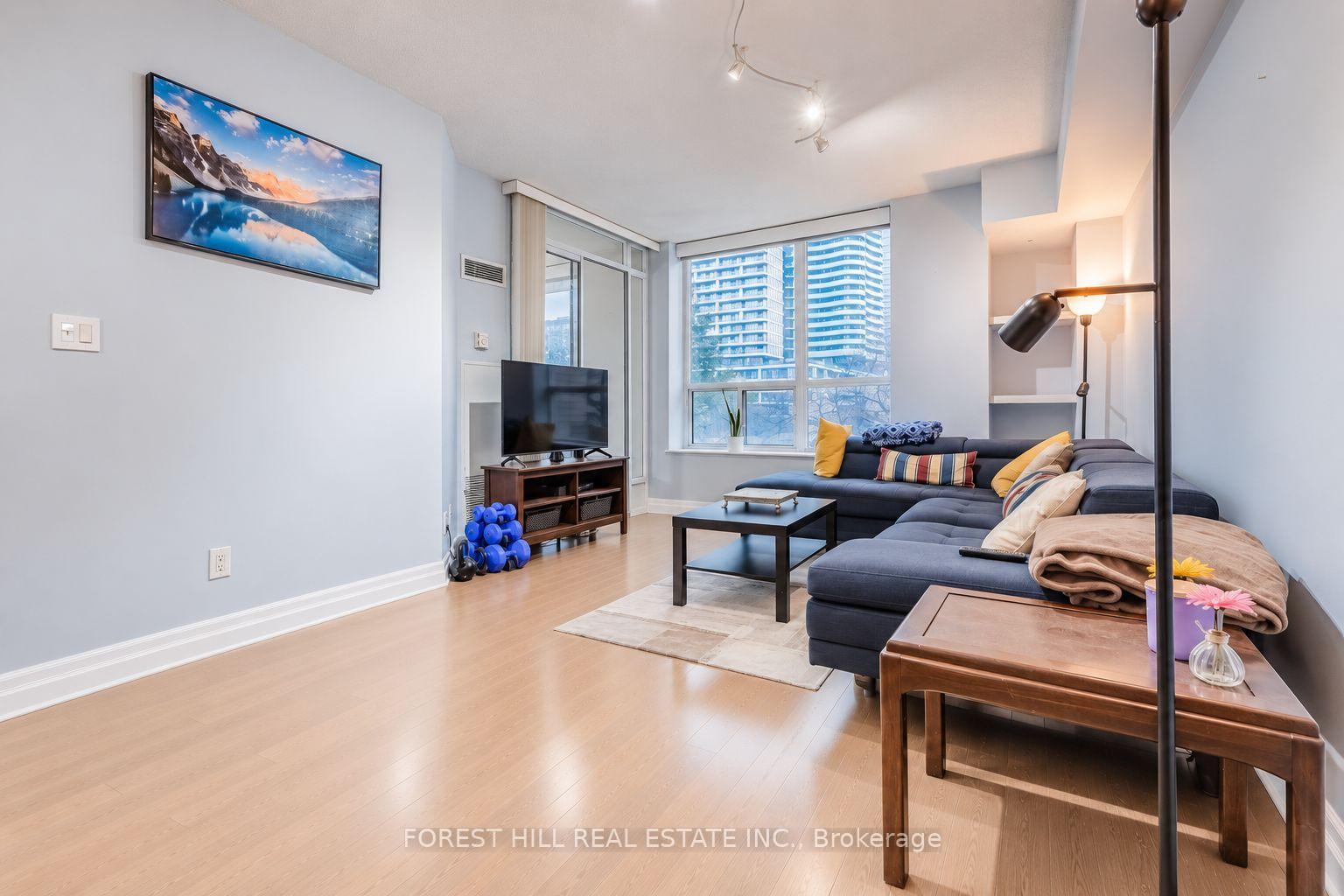 Photo 5 of Unit 305, 70 Alexander Street, Toronto, Church-Yonge Corridor — HOMEH