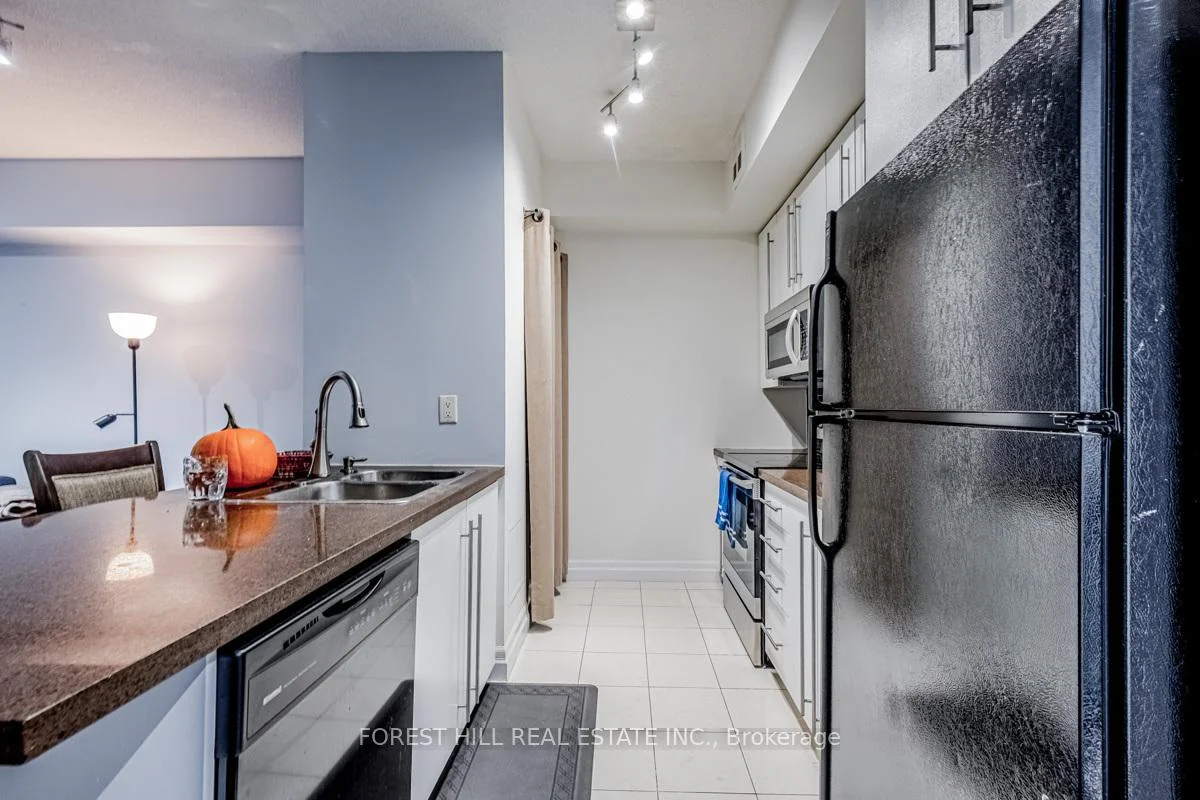 Photo 11 of Unit 305, 70 Alexander Street, Toronto, Church-Yonge Corridor — HOMEH