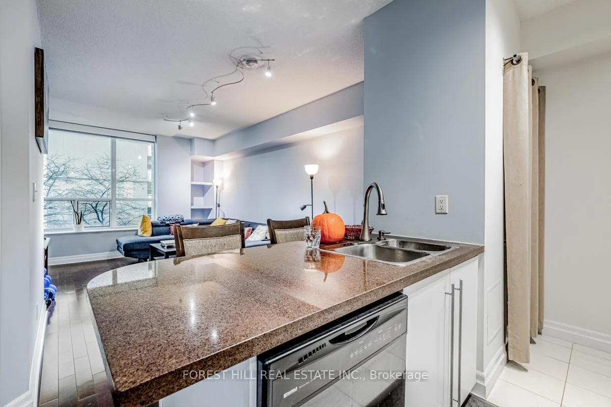Photo 12 of Unit 305, 70 Alexander Street, Toronto, Church-Yonge Corridor — HOMEH