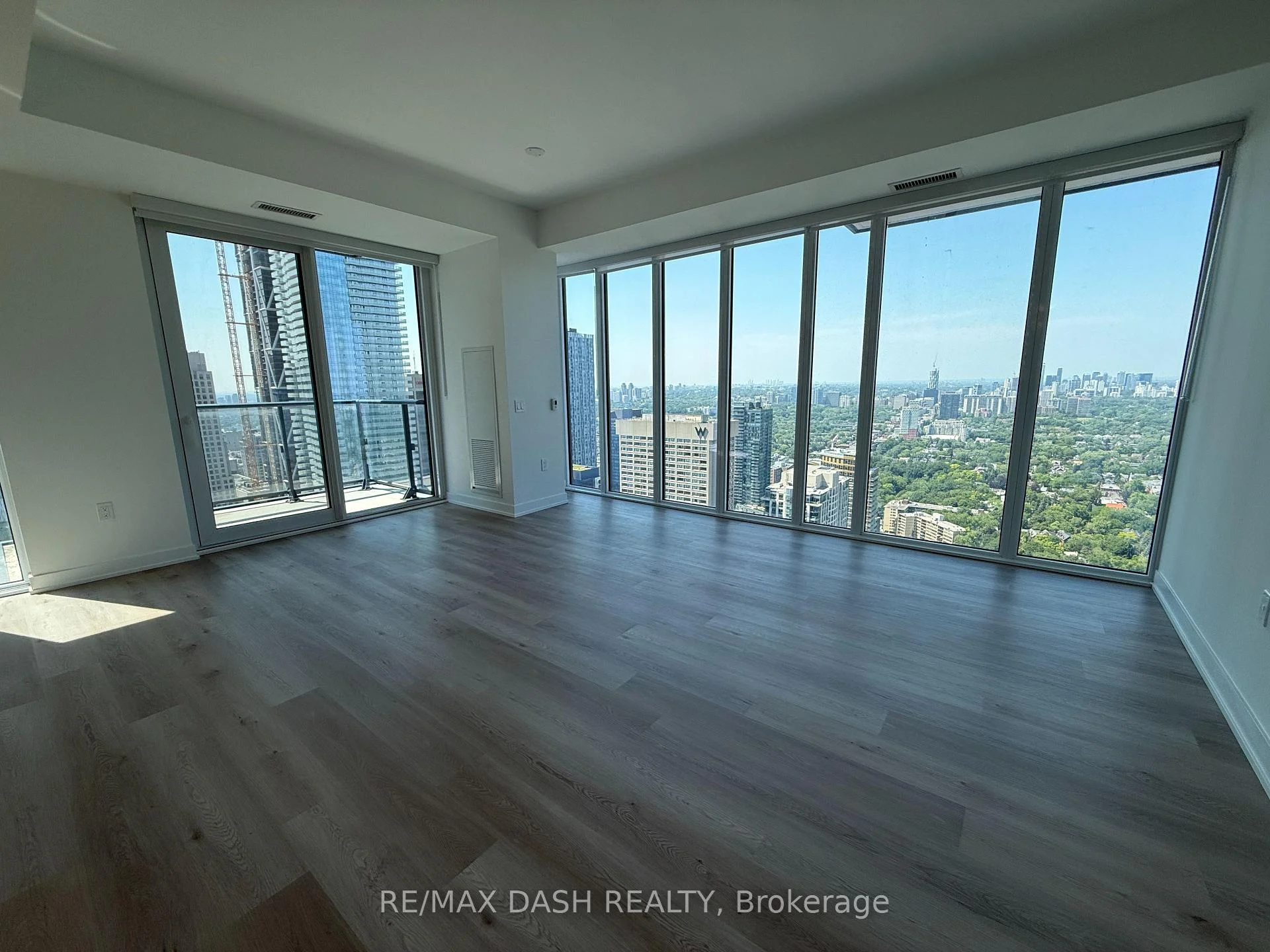 Photo 27 of Unit 4802, 634 Church Street, Toronto, Church-Yonge Corridor — HOMEH