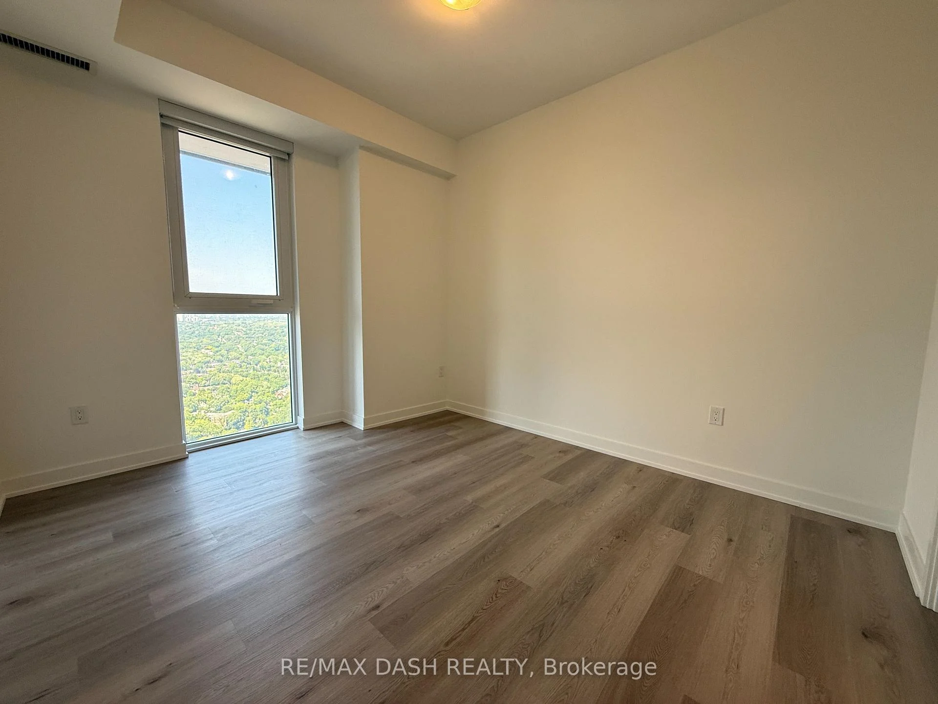 Photo 41 of Unit 4802, 634 Church Street, Toronto, Church-Yonge Corridor — HOMEH