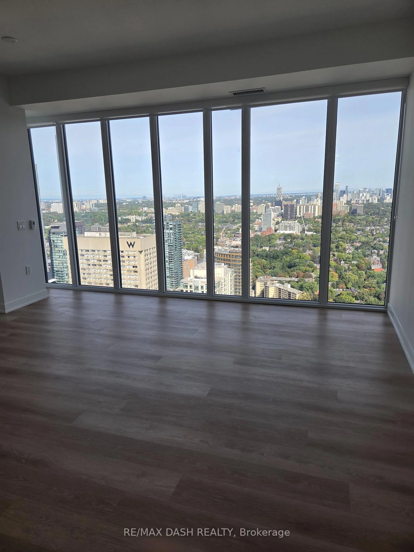Photo 67 of Unit 4802, 634 Church Street, Toronto, Church-Yonge Corridor — HOMEH