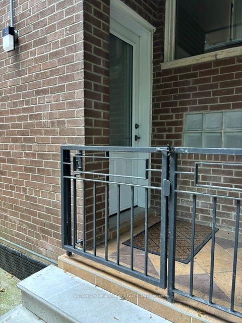 Photo 3 of Unit 2, 28 Purdon Drive, North York, Bathurst Manor — HOMEH