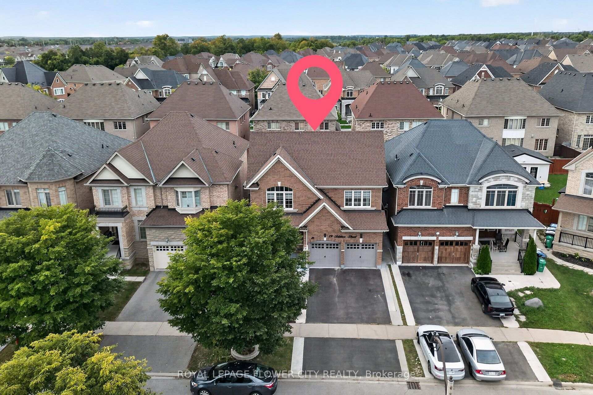 Photo 2 of 19 Solstice Street, Brampton, Brampton East — HOMEH
