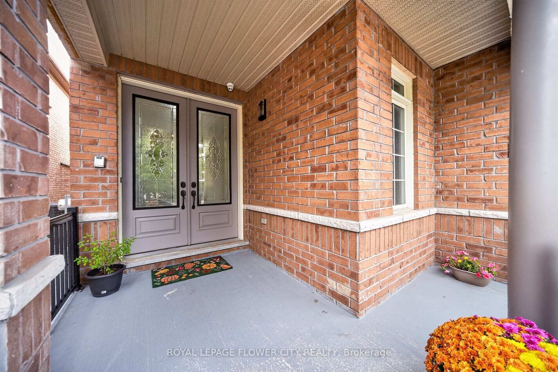 Photo 6 of 19 Solstice Street, Brampton, Brampton East — HOMEH