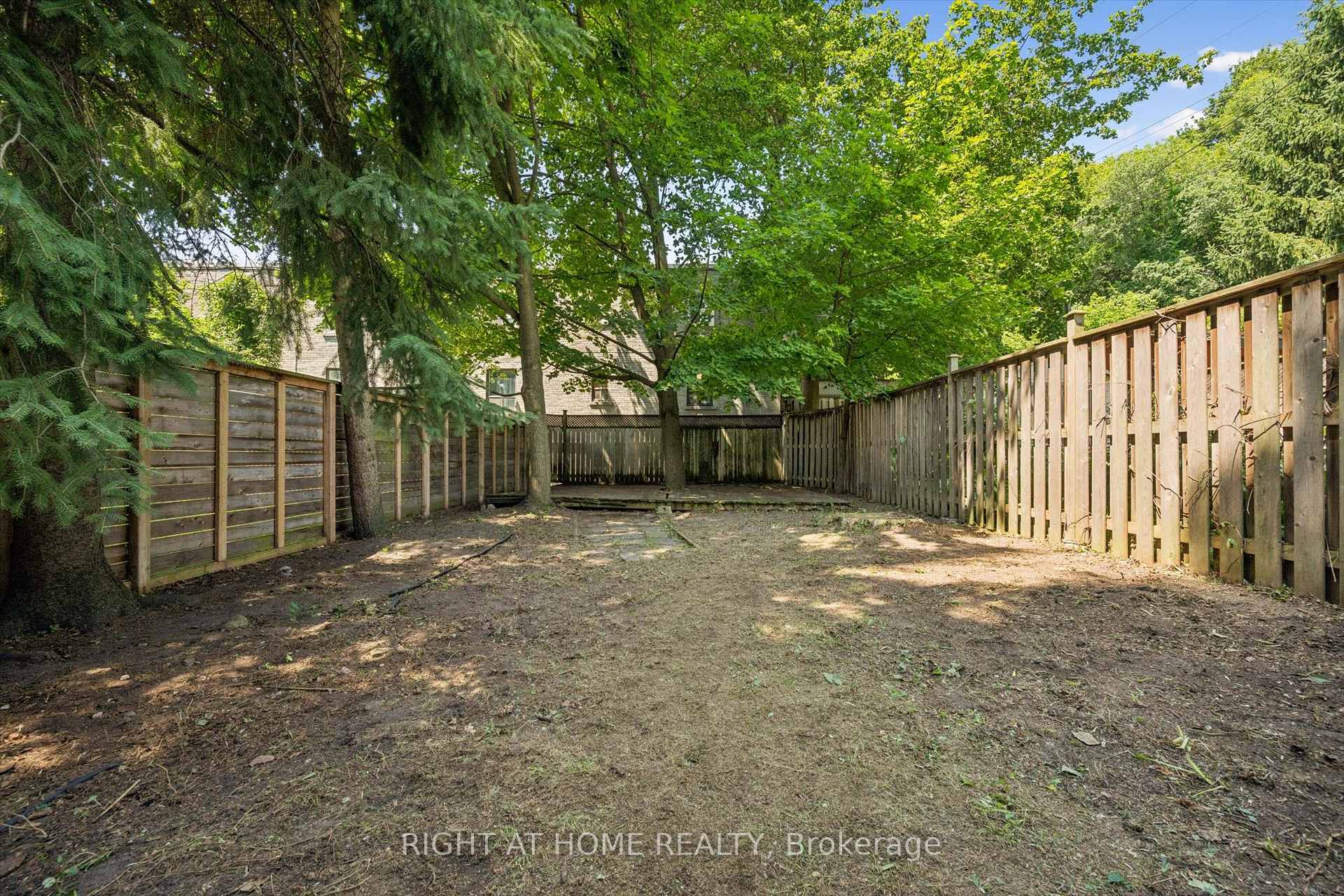 Photo 23 of 4 Jean Street, Toronto, Rosedale-Moore Park — HOMEH