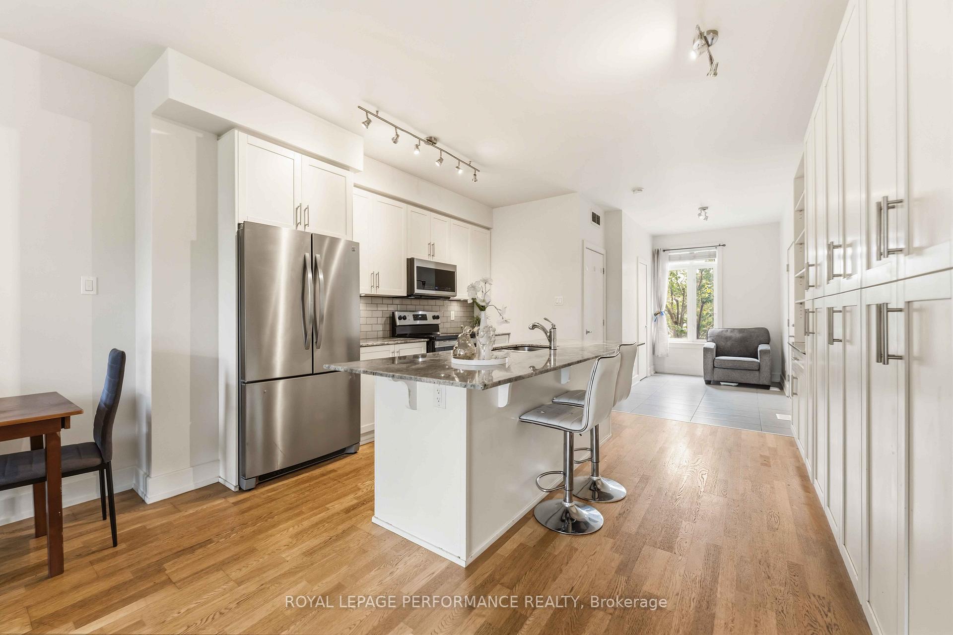 Photo 4 of 22 Bergeron Private, Ottawa, Chapel Hill — HOMEH