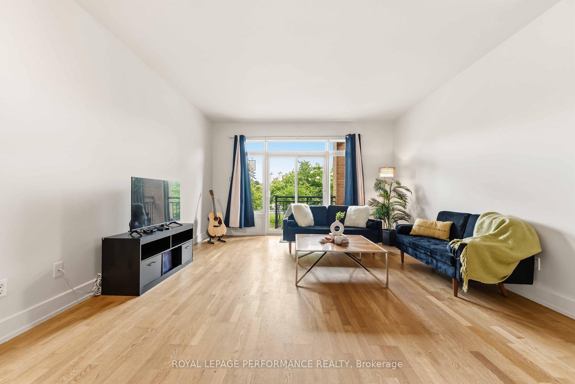 Photo 15 of 22 Bergeron Private, Ottawa, Chapel Hill — HOMEH