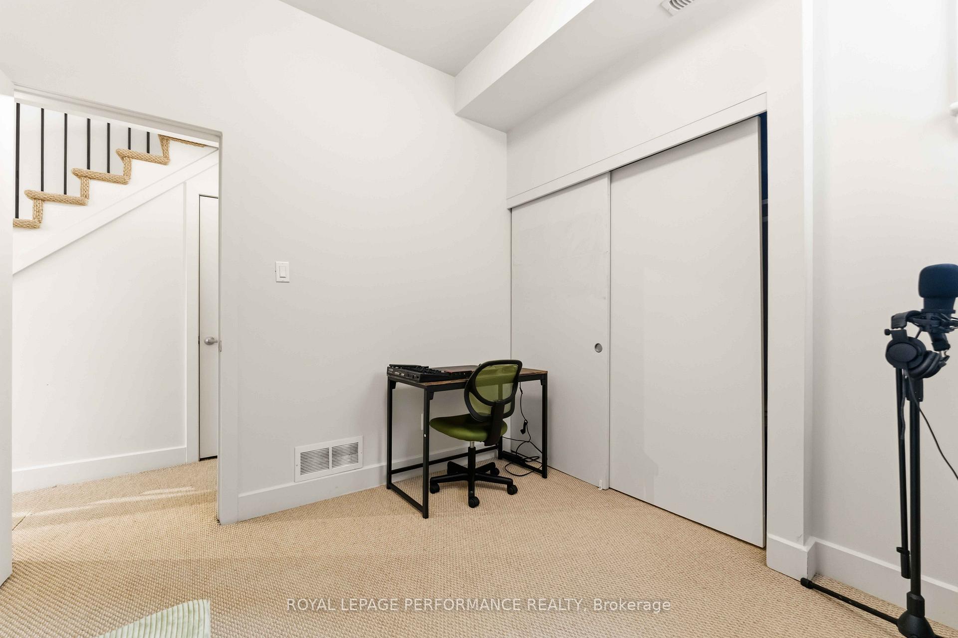 Photo 25 of 22 Bergeron Private, Ottawa, Chapel Hill — HOMEH