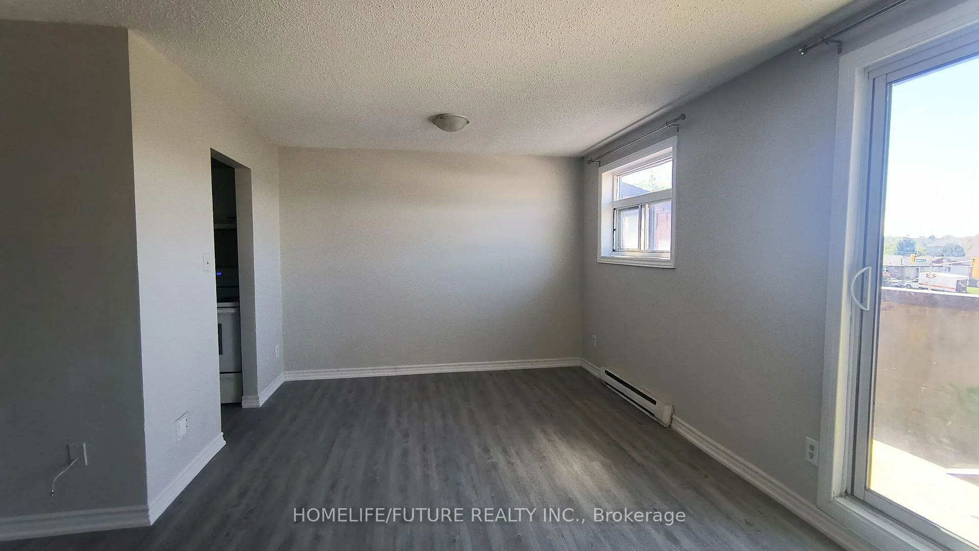Photo 6 of Unit 405, 560 Bloor Street E, Oshawa, Farewell — HOMEH