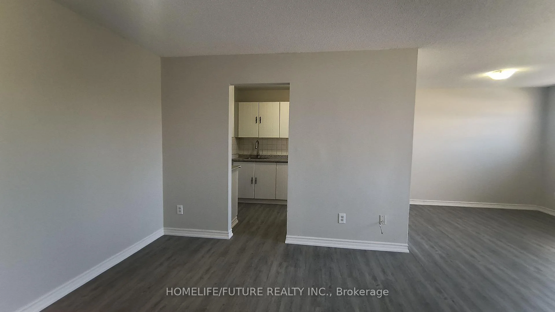 Photo 8 of Unit 405, 560 Bloor Street E, Oshawa, Farewell — HOMEH