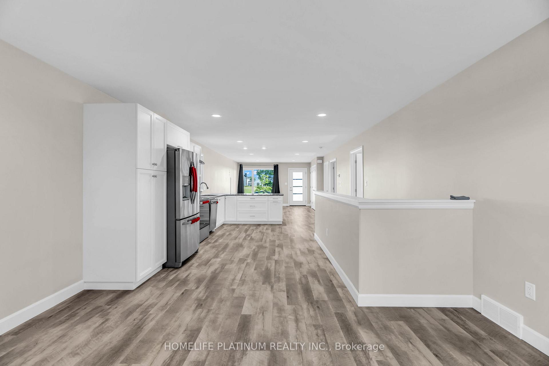 Photo 10 of 143 Howard Road, Chatham-Kent, Chatham — HOMEH