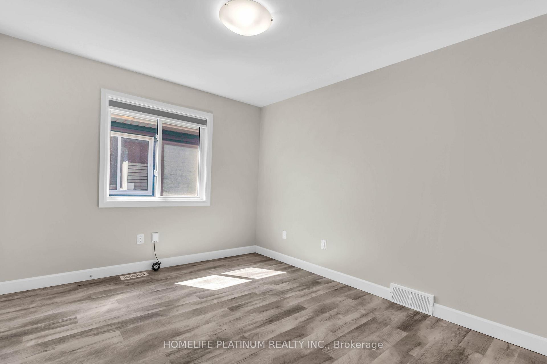 Photo 20 of 143 Howard Road, Chatham-Kent, Chatham — HOMEH