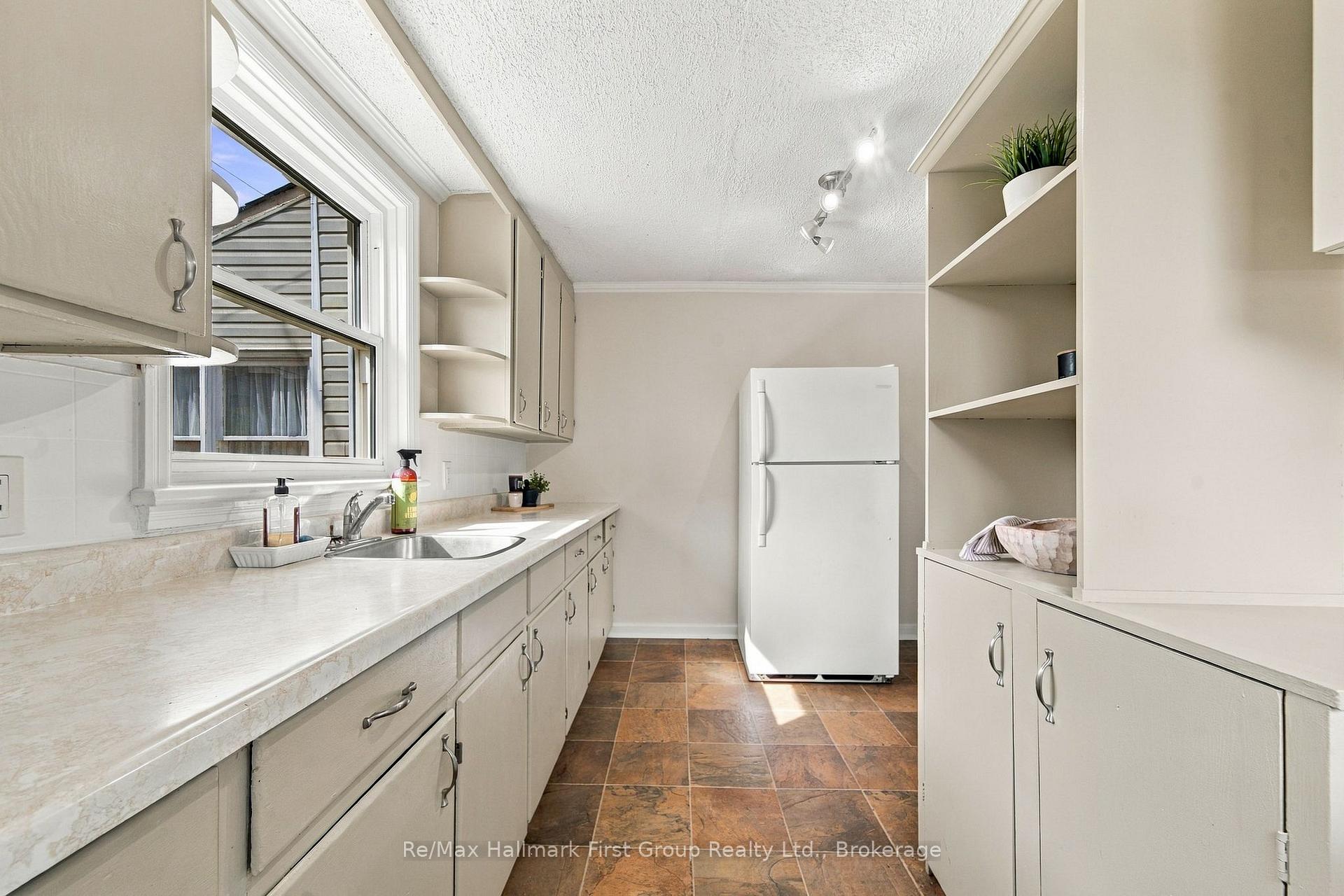 Photo 11 of 344 D'arcy Street, Cobourg — HOMEH
