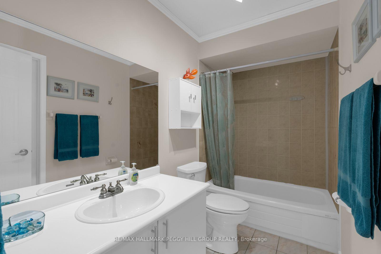 Photo 8 of 5 Barwick Drive, Barrie, West Bayfield — HOMEH